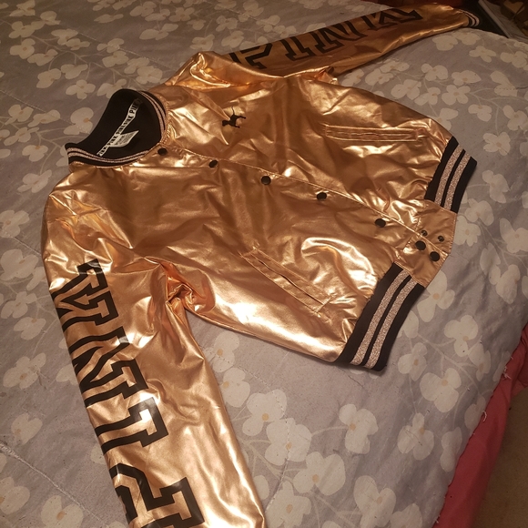 Jacket - Picture 3 of 4